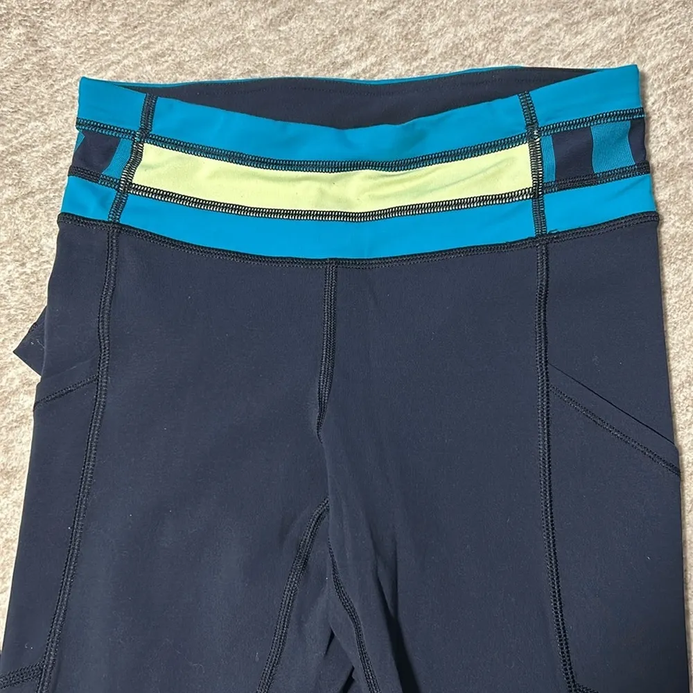 Lululemon sz 2 leggings women's Navy blue aqua waist ruching detail - Image 2