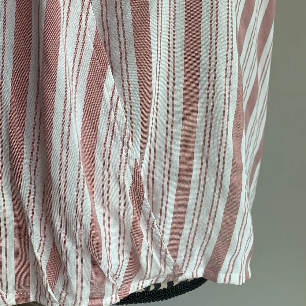 Mustard Seed Oxford Ruffle Stripe Top Size Large NWT - Image 6