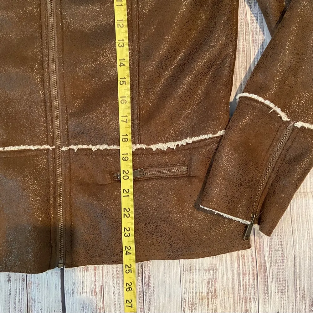 PrAna Esme Faux Leather Sherpa Lined Jacket. Size Large - Image 3