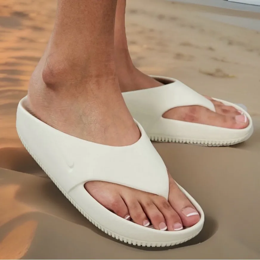 Nike Calm Women's Size 8 Flip-Flop Sandals. Sea Glass Color. New  - Image 3