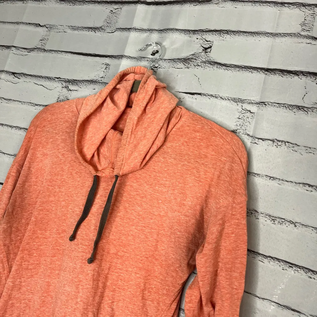 Under Armour Bubblegum Pink HeatGear Hoodie Pullover S/M Petite Athletic Running - Image 7