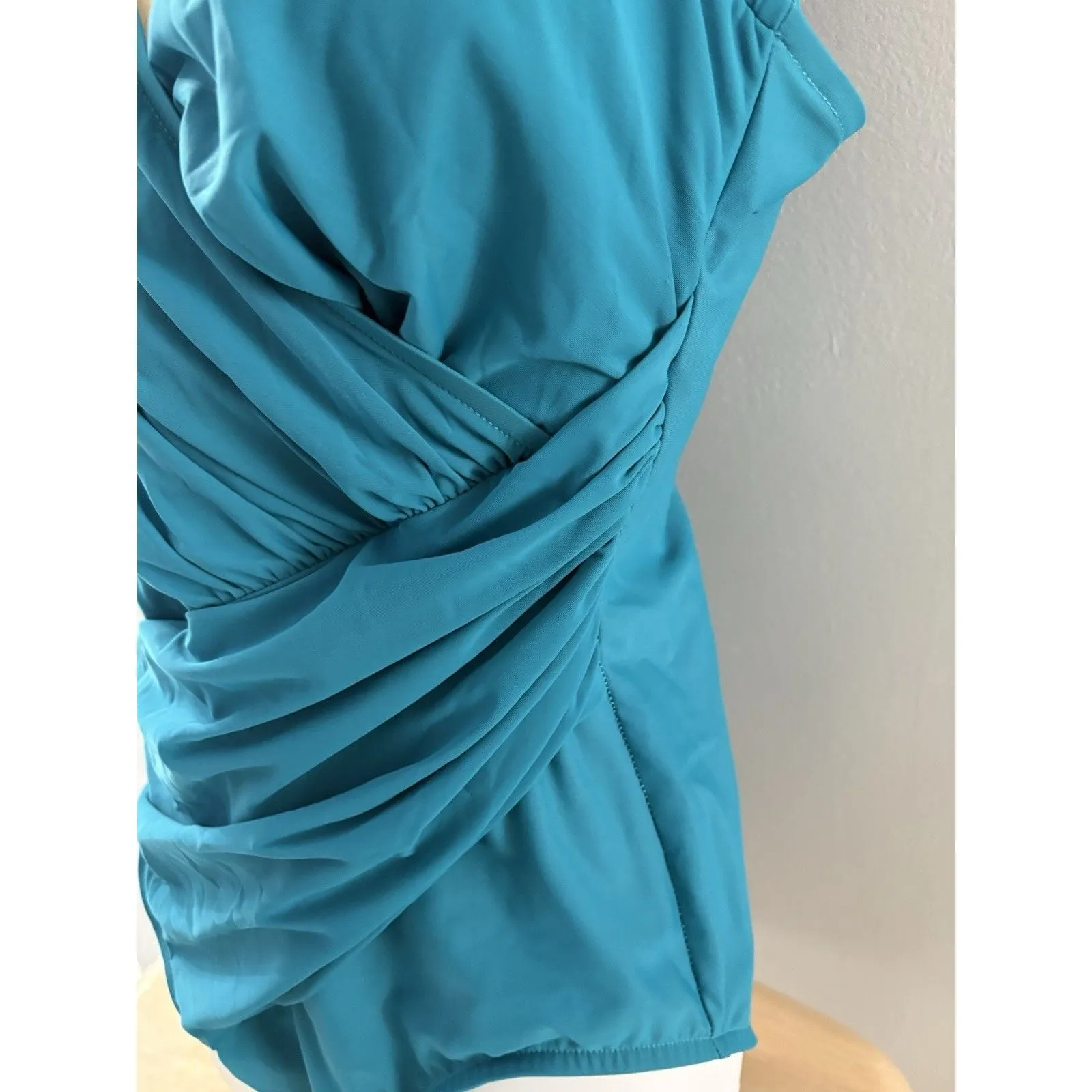 Miraclesuit Must Haves Oceanus One Piece Swimsuit Size 14 Turquoise Ruching Slim - Image 2