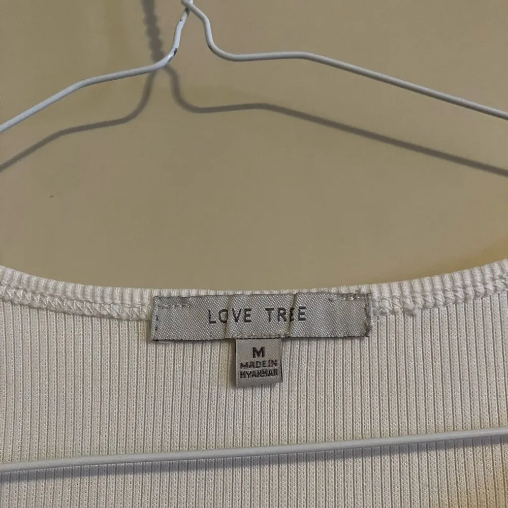 Love Tree White Ribbed Cropped Top with Center Knot - Image 2