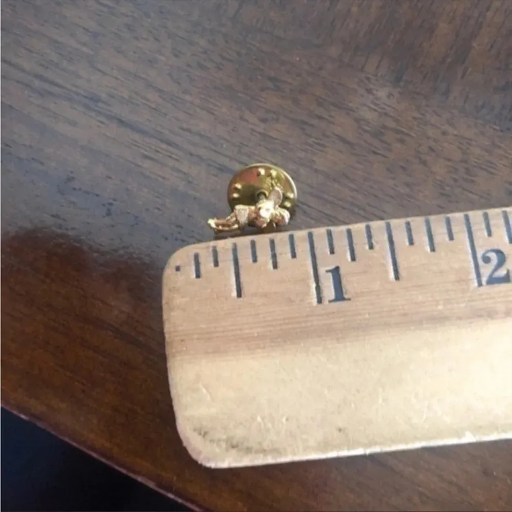 Vintage Praying Angel Pin
Preowned good condition - Image 2