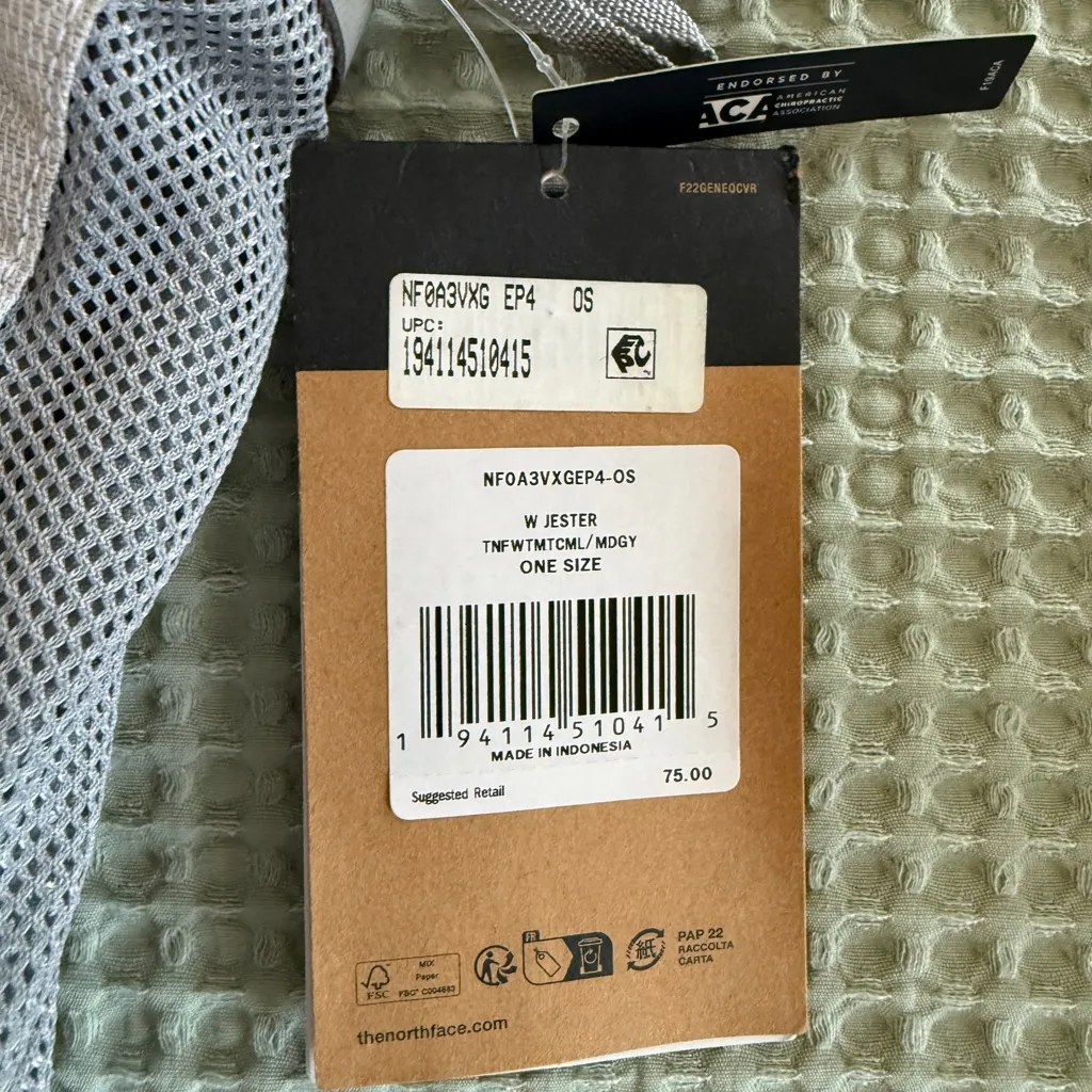 NWT The North Face Women's Jester Backpack - Image 2