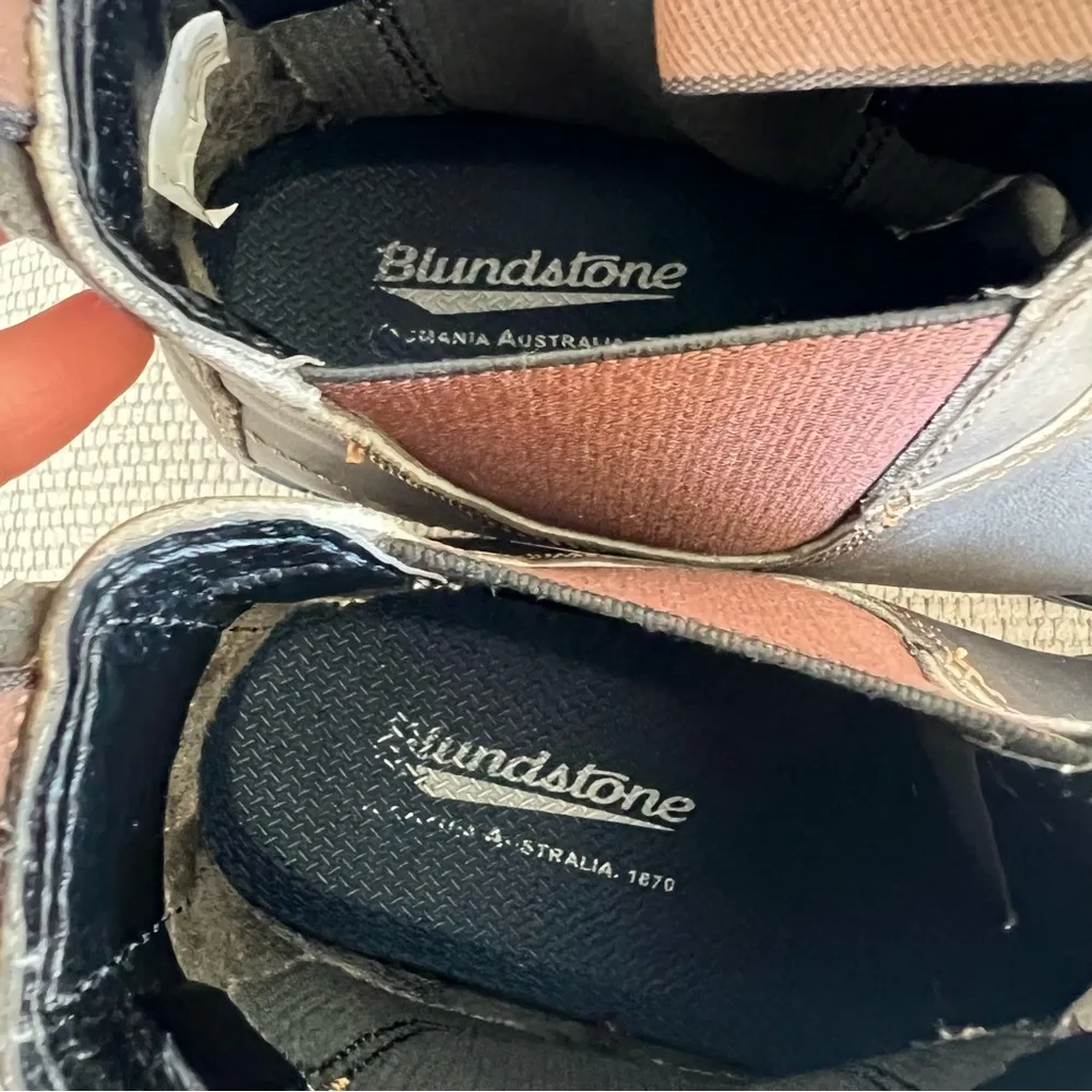 Blundstone #550 Classic Chelsea Boots in Walnut Brown - Image 6