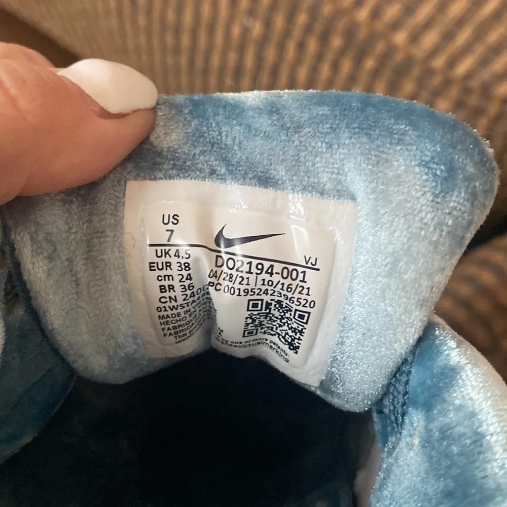 Nike Women's Air Max 90 'Lucky Charms' Turquoise DO2194-001 Size 7 - Image 7