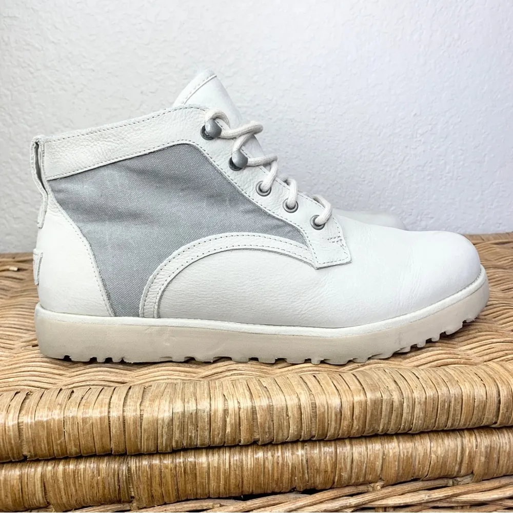 UGG Bethany Lace Up Ankle Boot Light Gray Size 10 Women’s - Image 5