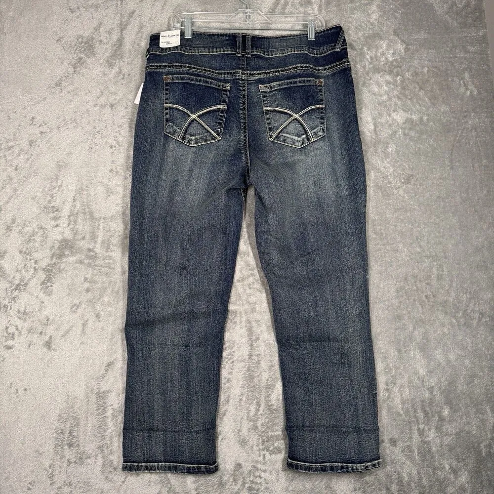 Wallflower Jeans Women 17 33 Blue Luxurious Curvy Fit 23.5" Crop Casual Everyday - Image 3