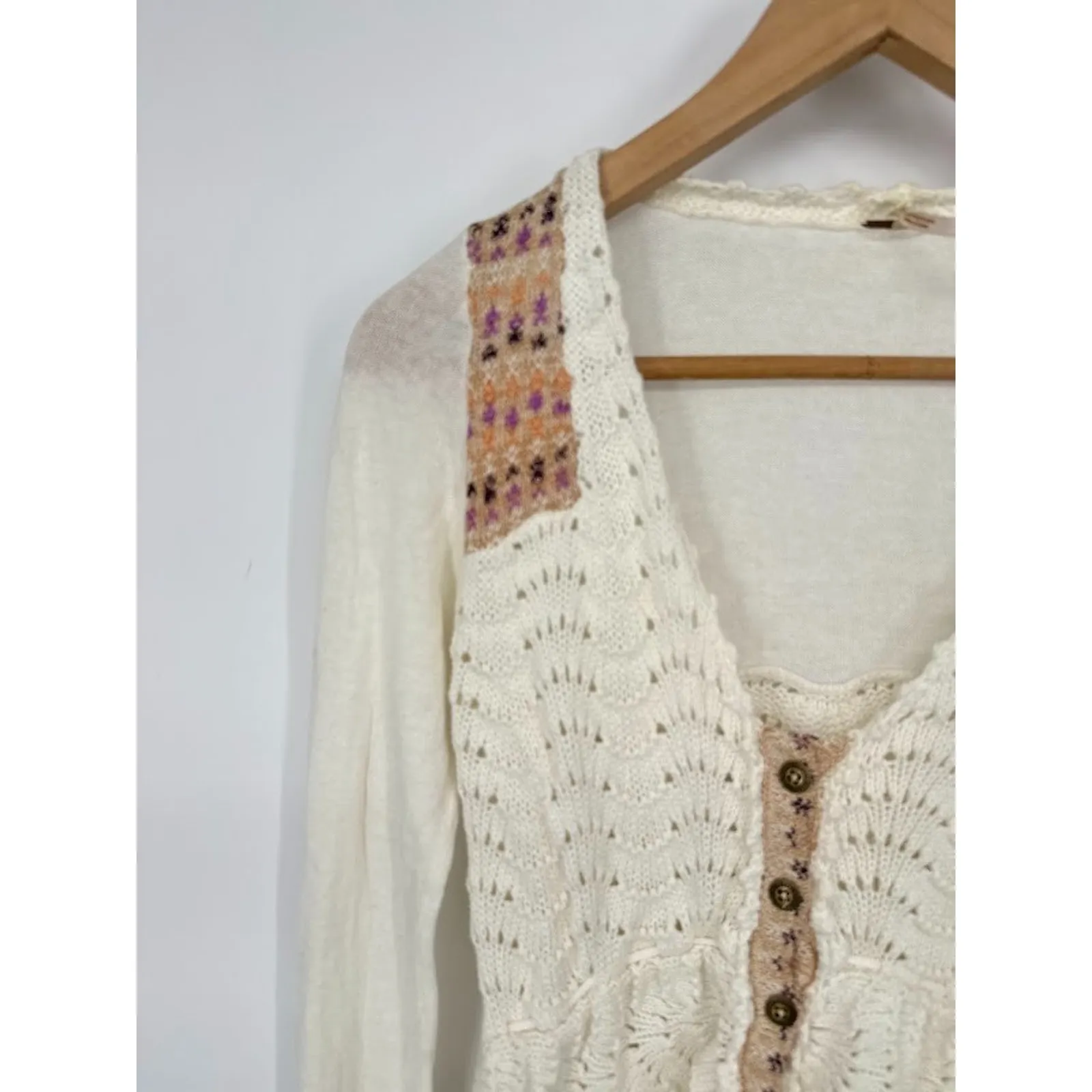 Free People Cream Crochet Knit Button Sweater Cardigan XS Boho Earthy Hippie - Image 3