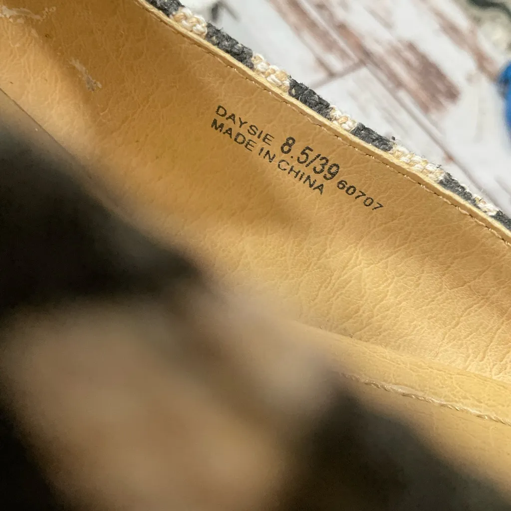 CL by Laundry  DAYSIE MULE PEEP TOE RAFFIA WEDGE HEELS. - Image 5