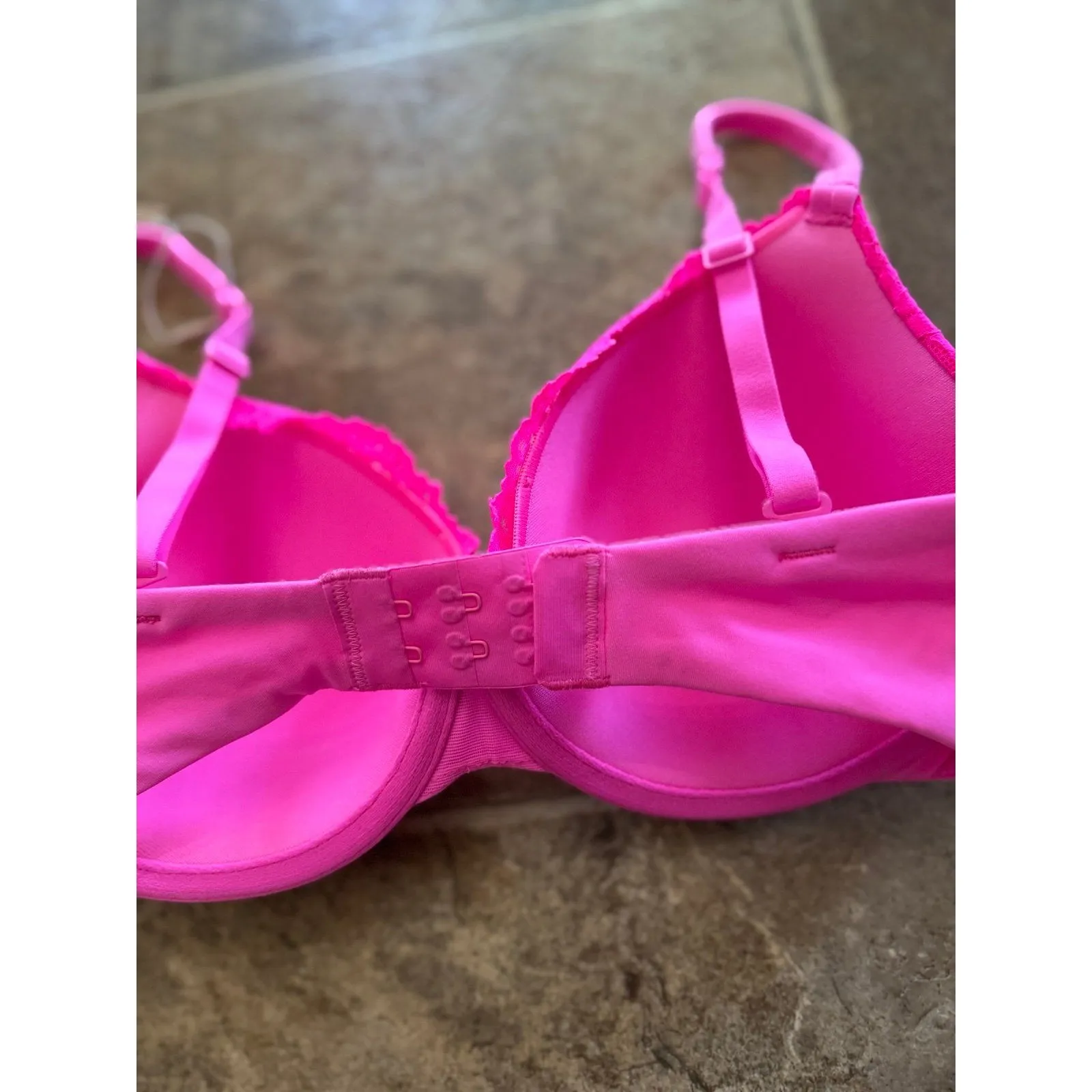Skims Fits Everybody Lace T-shirt Bra Neon Pink Size 32D - Image 7