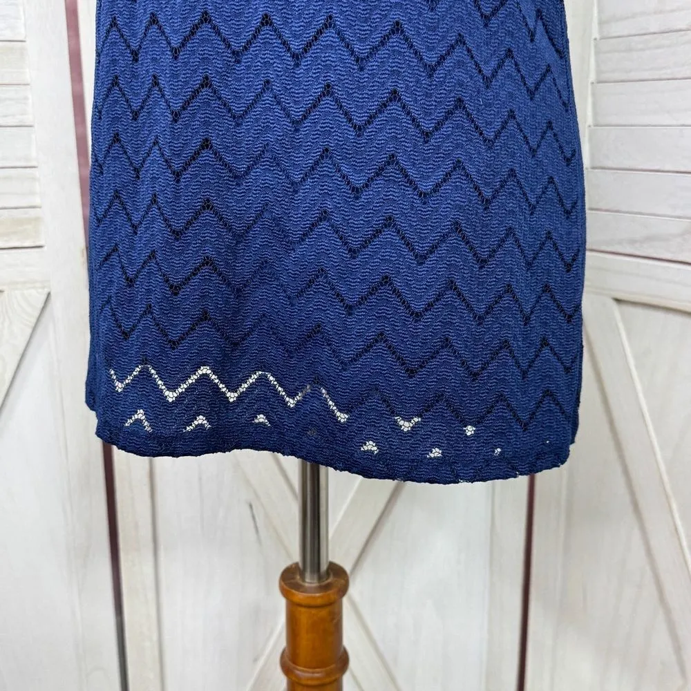 Banana Republic Chevron Lace Overlay Tank Top Shirt Dark Blue Medium - Image 6