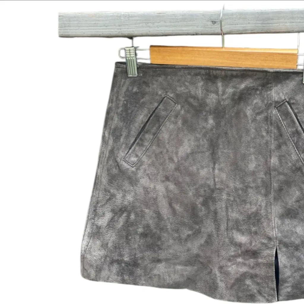BLANK NYC Grey SUEDE MINI SKIRT NWT - Image 4