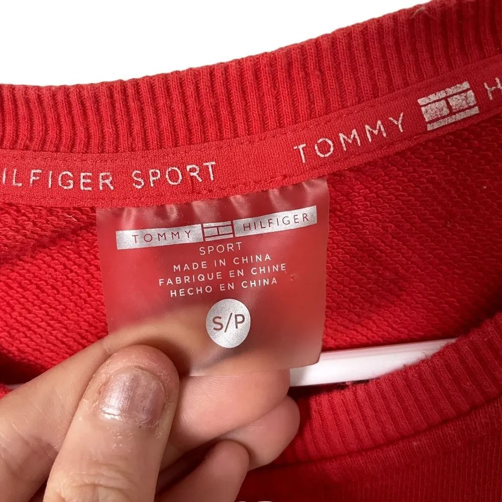 Tommy Hilfiger Sport red, gray, blue crewneck sweater fleece comfortable warm - Image 5