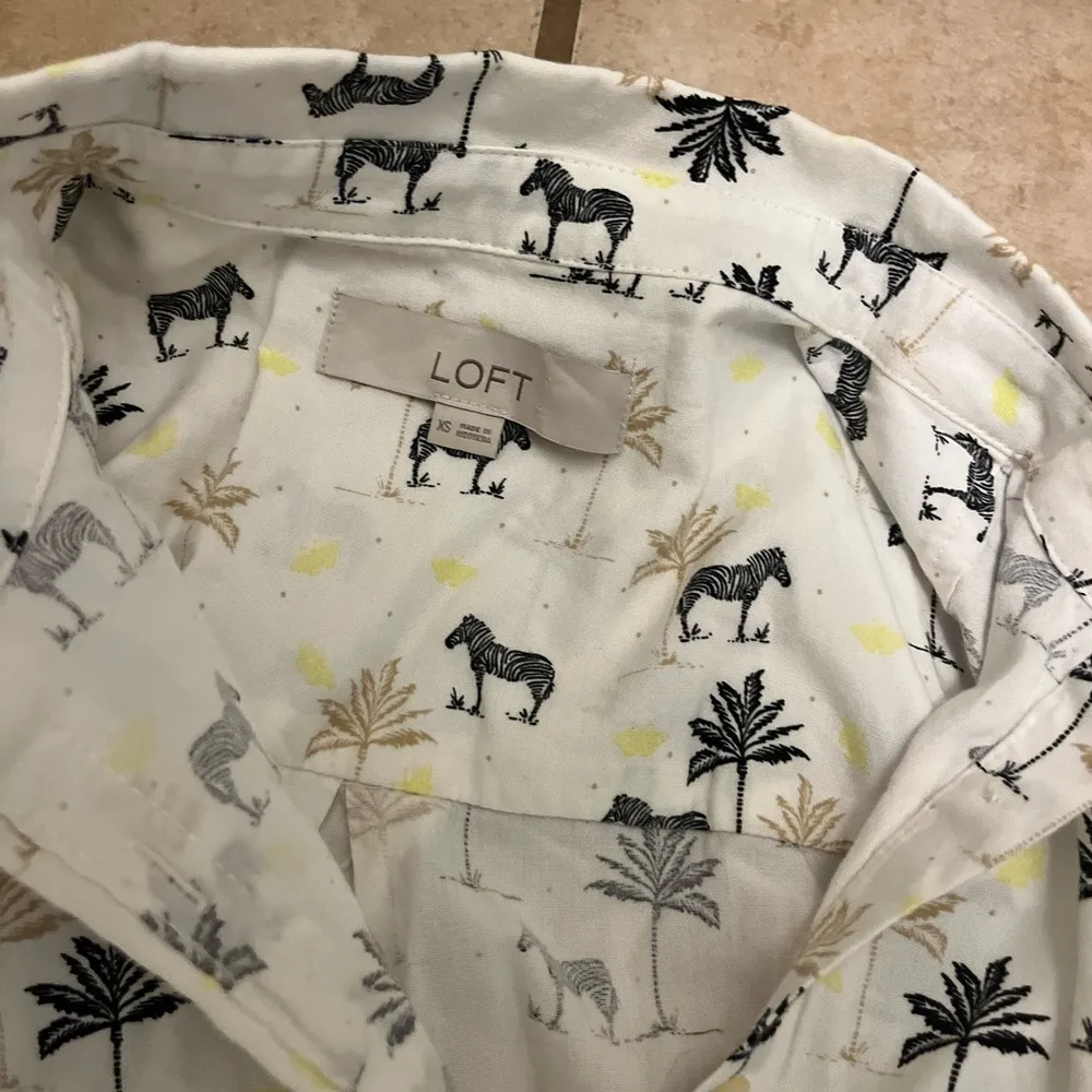 Womens LOFT SAFARI zebra White and Black Patterned Shirt - Image 2