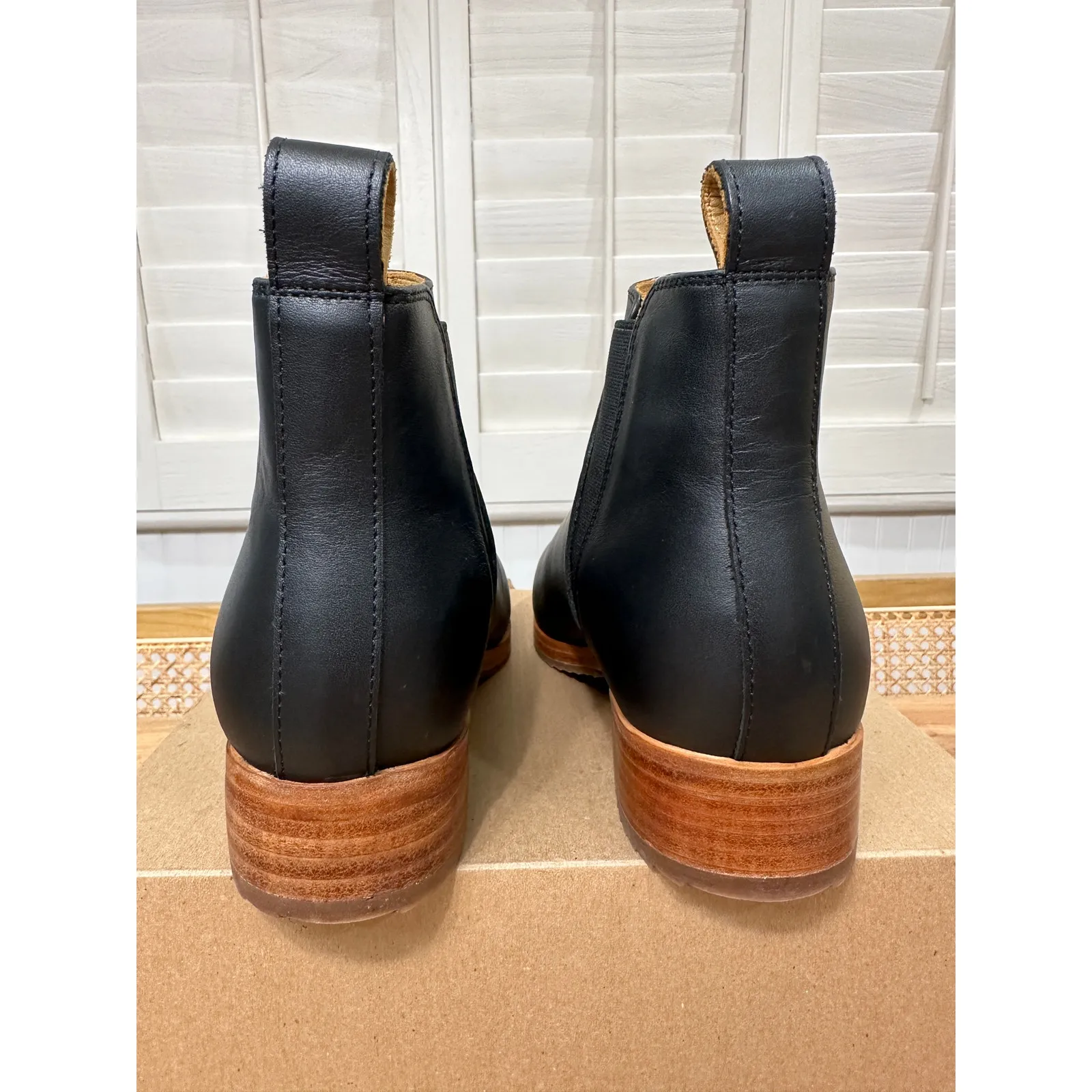 Nisolo Eva Everyday Chelsea Boot Black Leather Size 7.5 NWOB WR Upper Timeless - Image 10