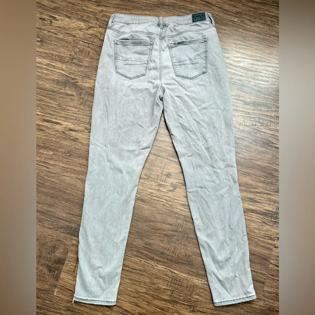 American‎ Eagle Outfitters Women's Light Gray Ripped Skinny Jeans Sz 6 - Image 3