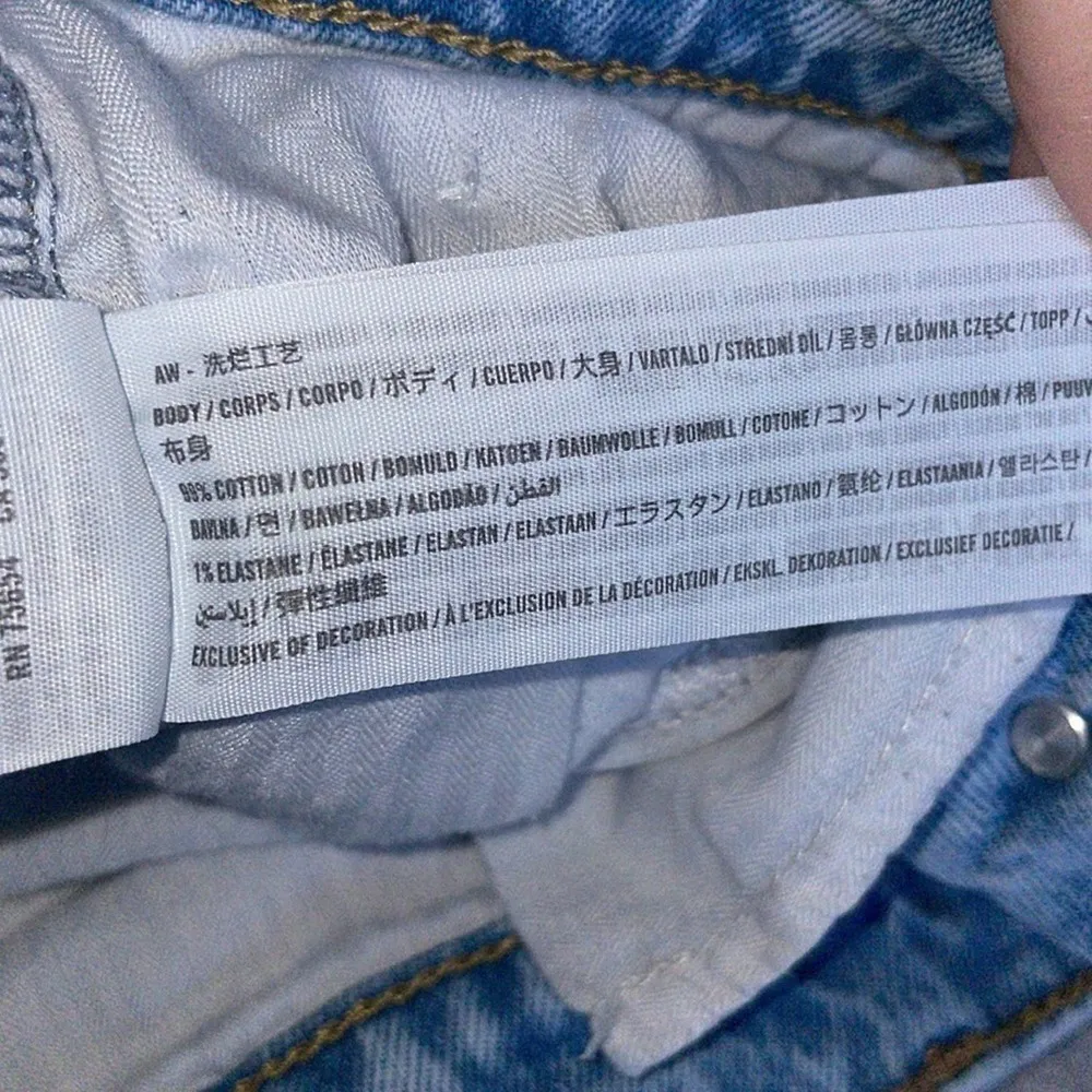 Abercrombie & Fitch Women’s Sz 27 / 4 Jeans The Dad High Rise Distressed - Image 5