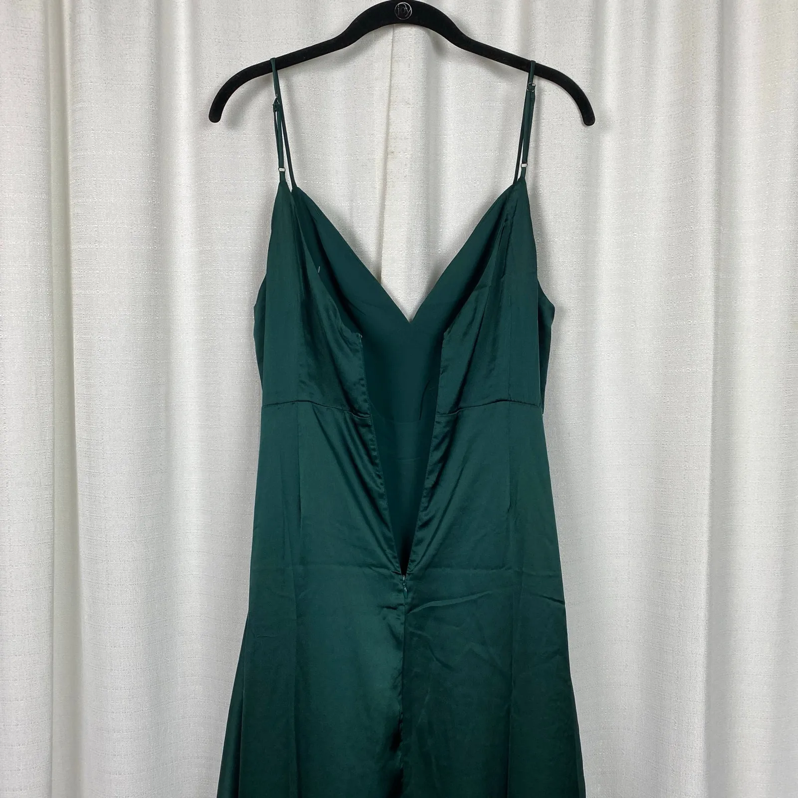 ASTR The Label Hunter Green Amalia Ruched Satin Maxi Dress Sz.L NWT - Image 13