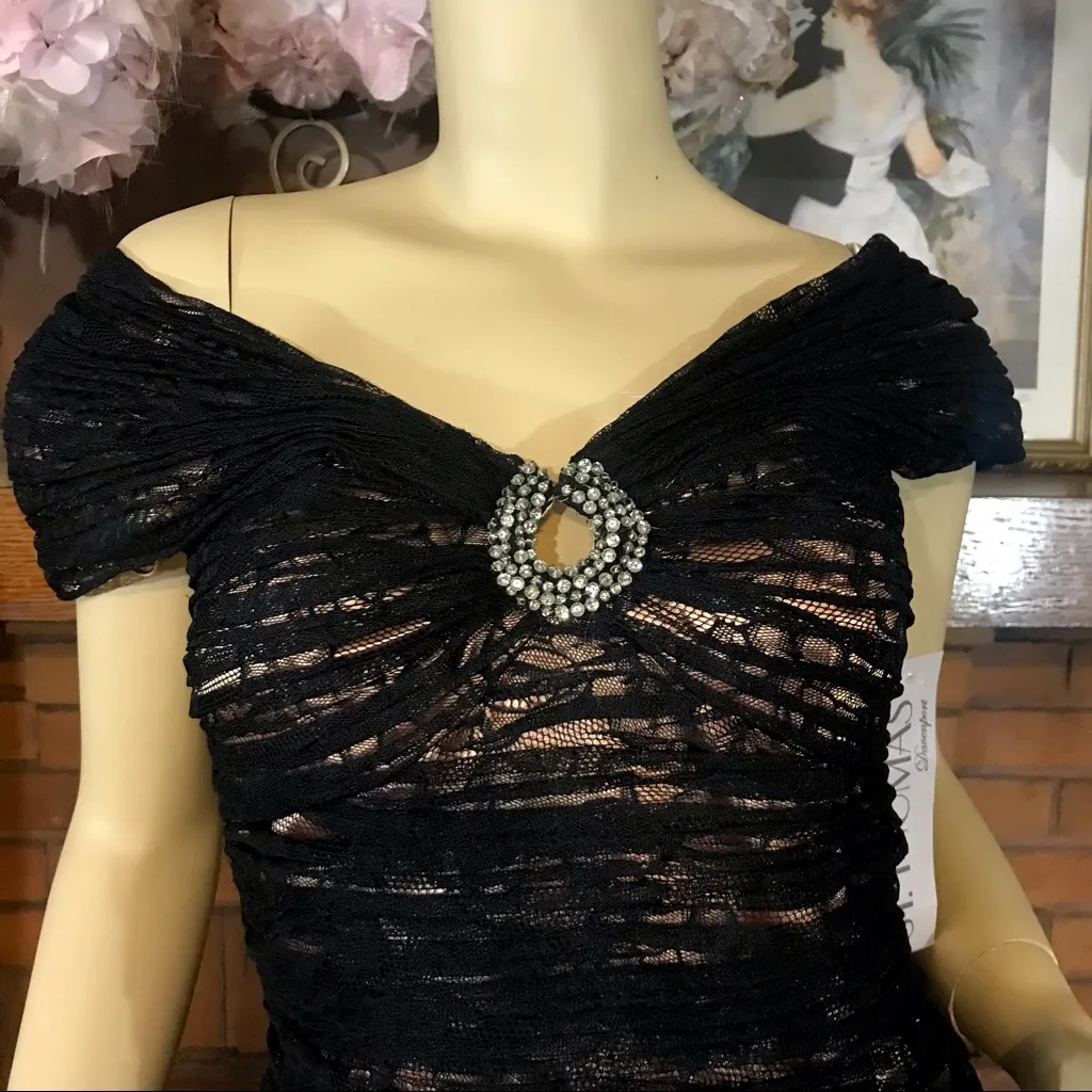 JOVANI BLACK LACE & BLUSH SATIN OFF-THE-SHOULDER COCKTAIL DRESS NWT (6) - Image 6