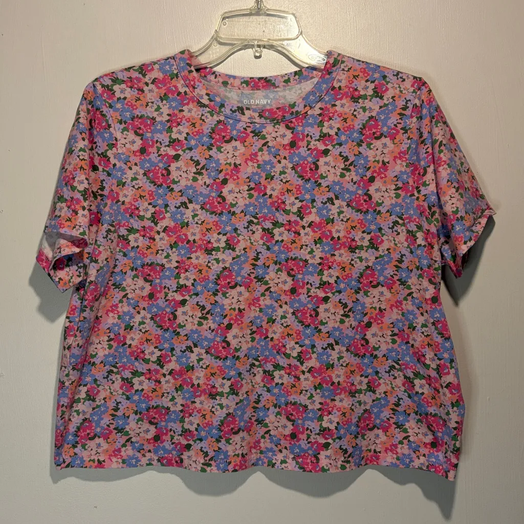 Old Navy- Pink Floral Short Sleeve Everywear Crop Top Boxy Cottagecore- Size L - Image 2