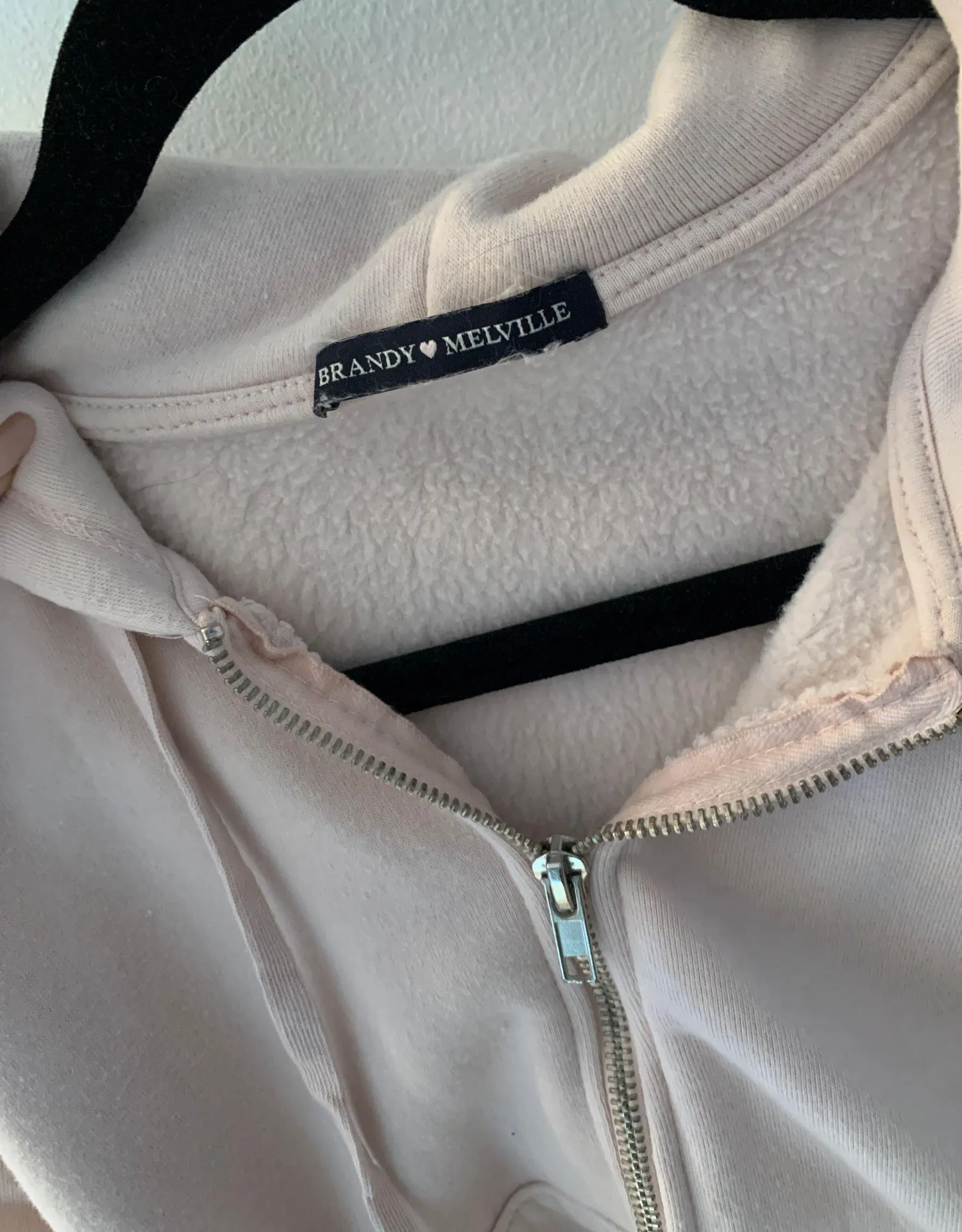 Brandy Melville Sweatshirt - Image 3