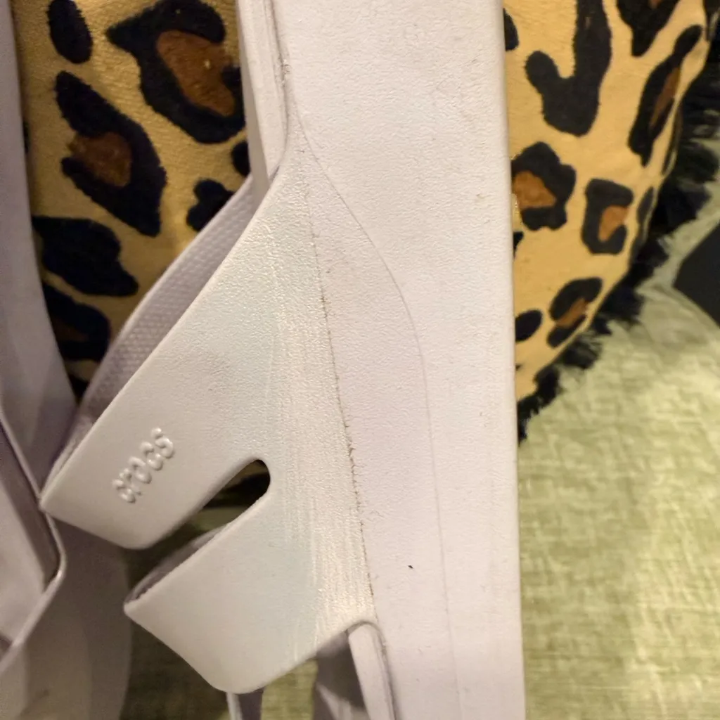 Crocs Women's lilac Sandals size 10 - Image 8