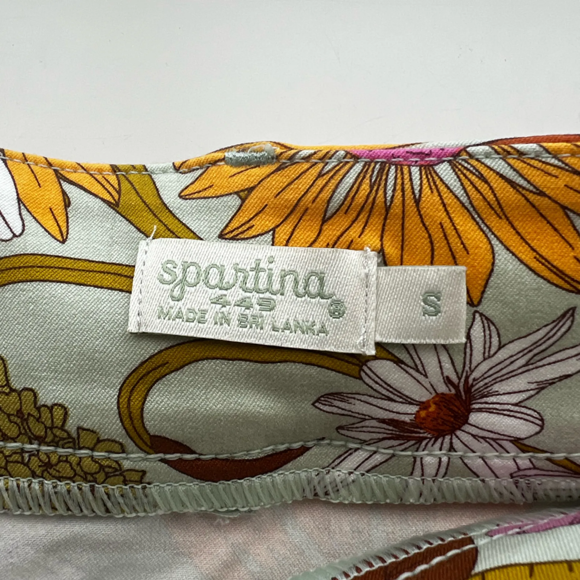 Spartina 449 Linden Skirt Heyward's Rate Gerber Daisies floral faux wrap S - Image 5