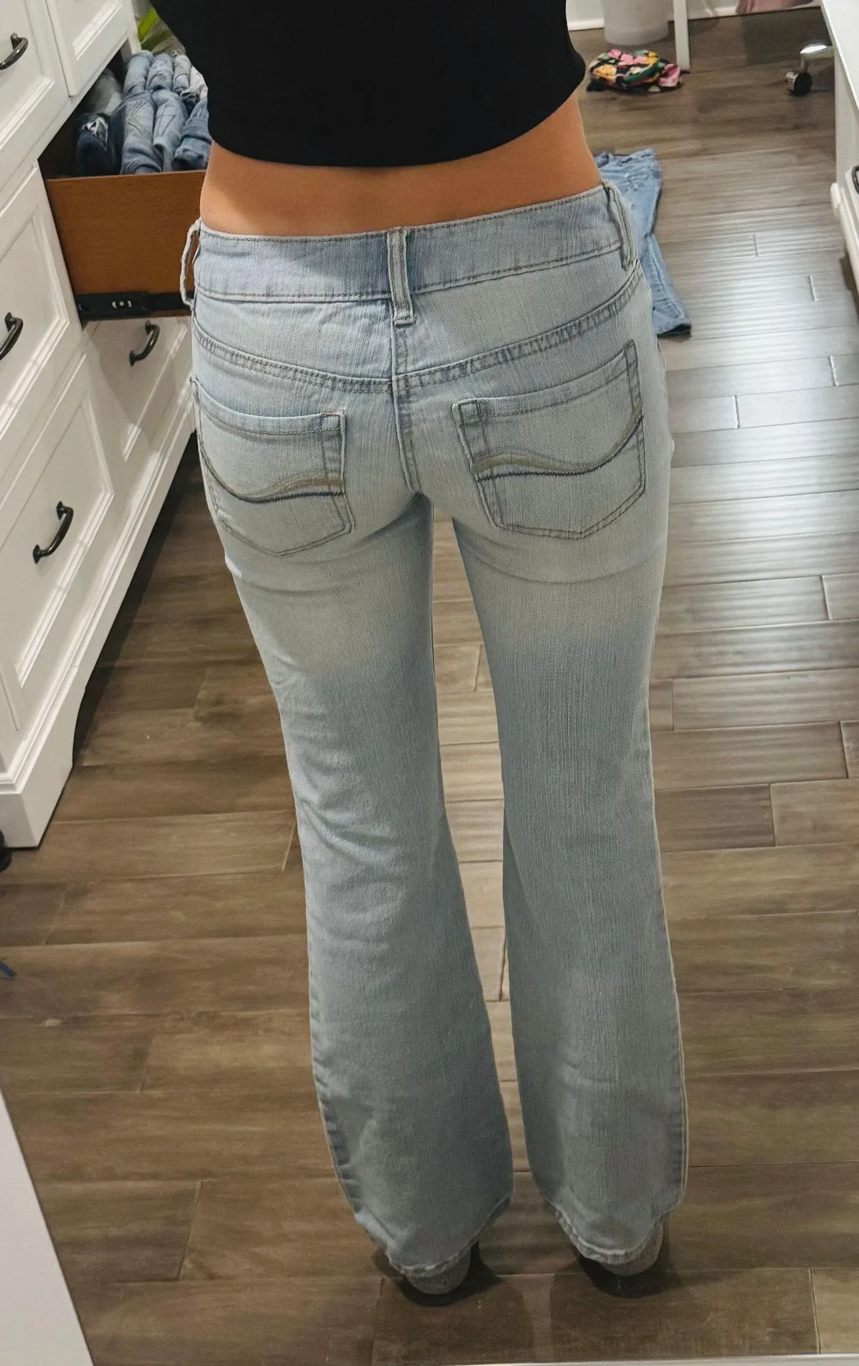 Low-Rise Jeans - Image 2