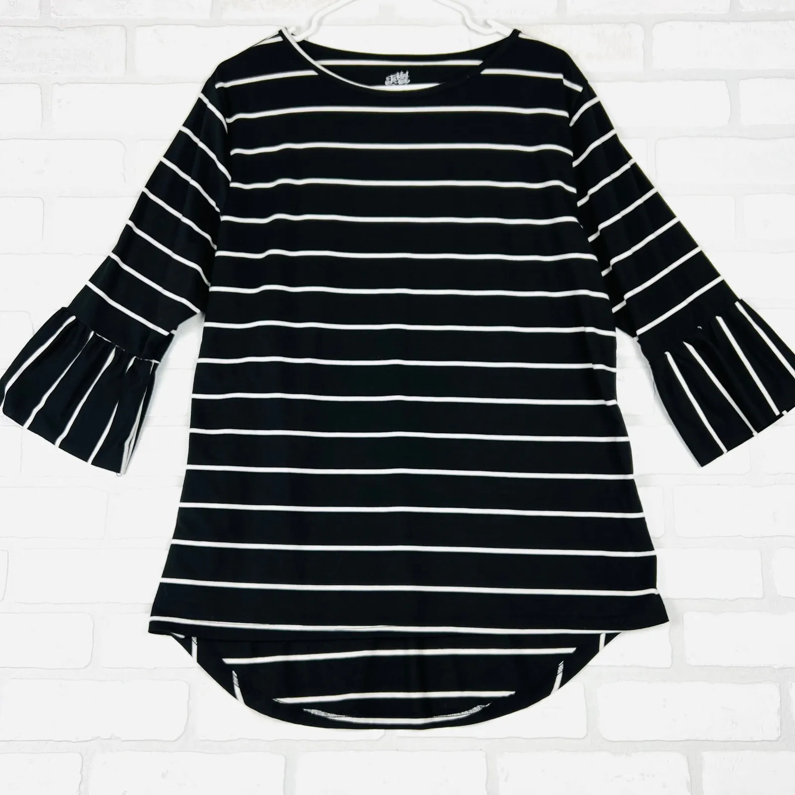 Tickled Teal Women's XL Top‎ Black White Striped Bell Sleeve Round Neck - Image 12