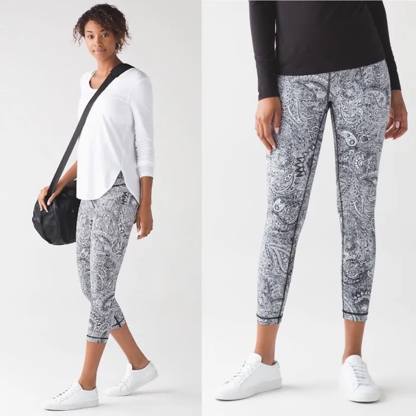 $98 Lululemon High Times Pant leggings in Antique Paisley White Black size 2 - Image 3