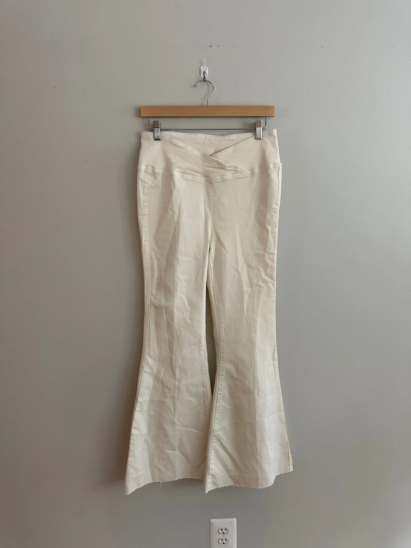 Free People Venice Beach Flare Jeans White - Image 6