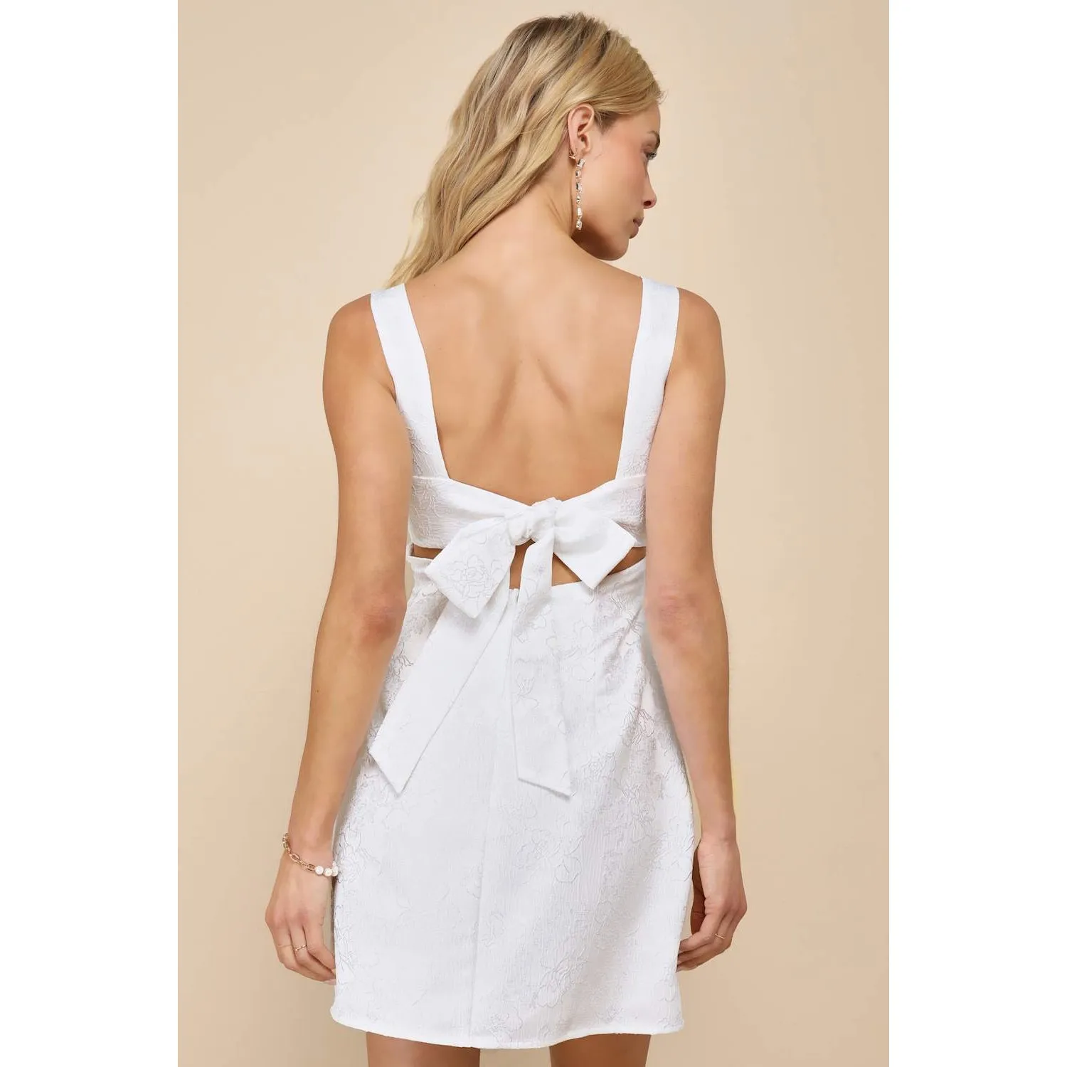 NWT Lulus Perfectly Flirtatious White Floral Jacquard Tie-Back Mini Dress Sz L - Image 3