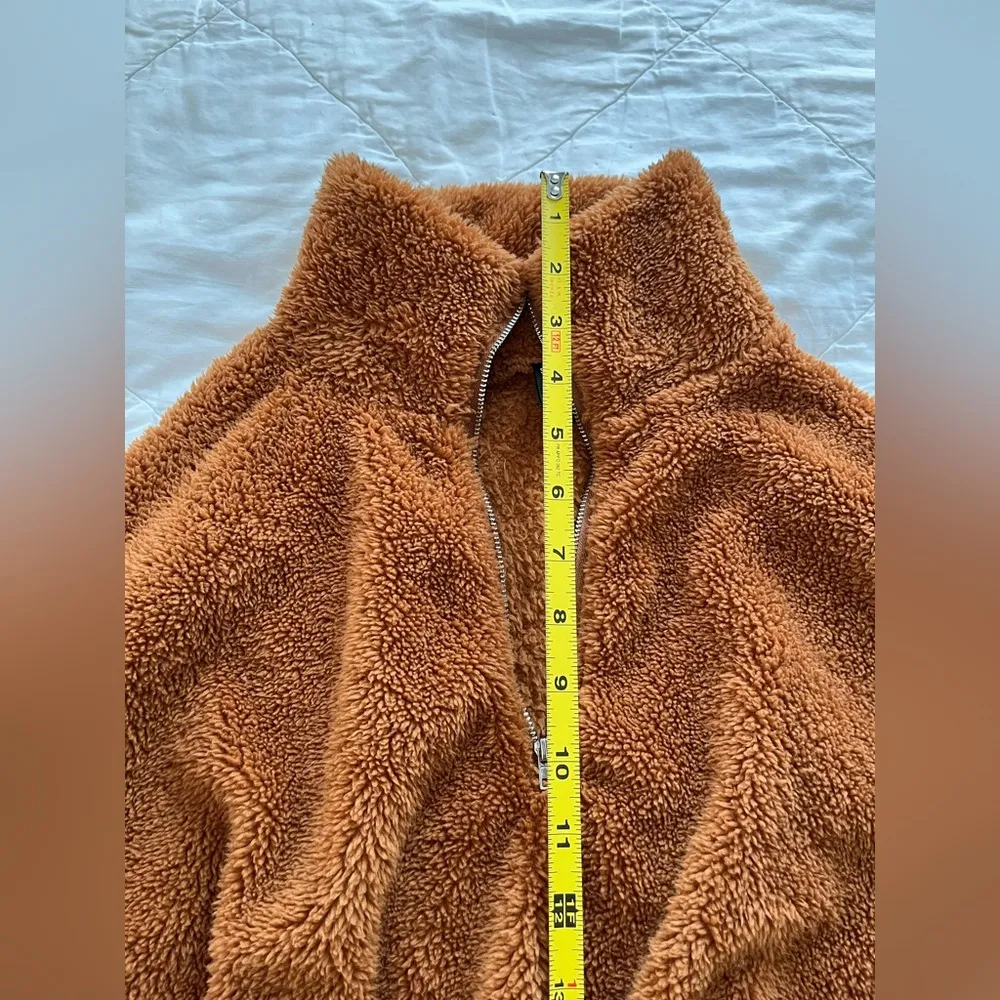 Cozy cropped brown half zip - Image 7