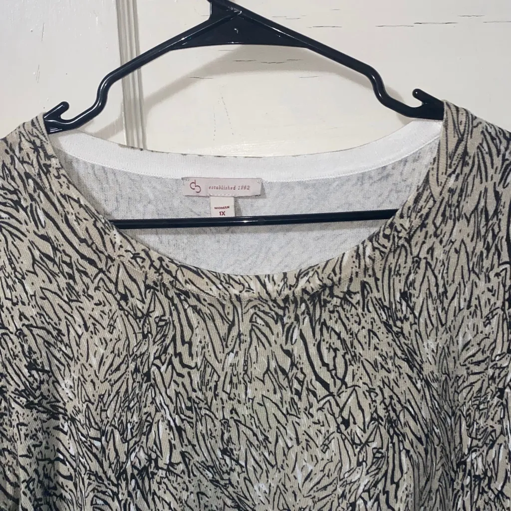 Dress Barn Tan & Black Quarter Sleeve Layered Side Slit Round Neck Tunic Blouse - Image 3