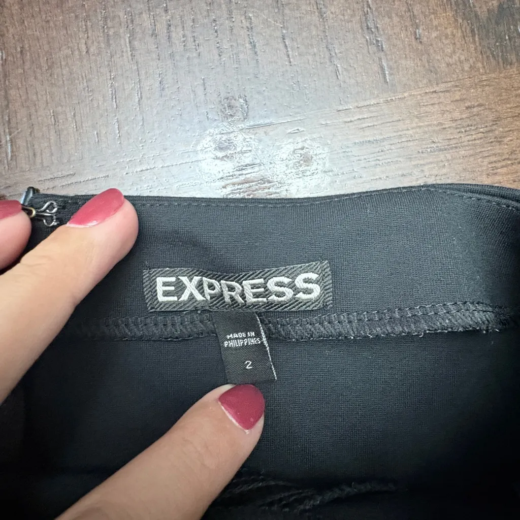 Express Elegant Dark Pencil Skirt with back slit size 2 - Image 3