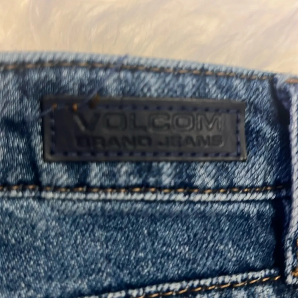 Volcom denim shorts - Image 3