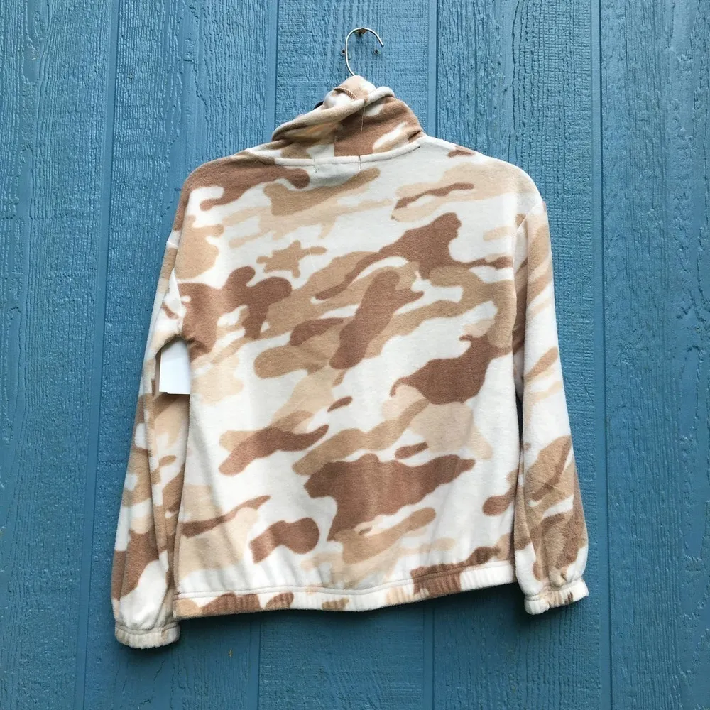 Derek Heart Women's Neutral Camo Fleece Cowl Neck Sweater Small NWT - Image 5