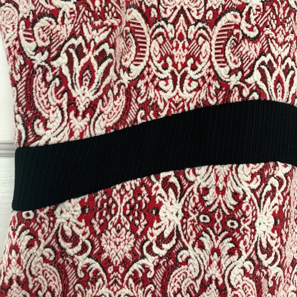 Preloved Zara Woman Size S Red Black & White Patterned Knit Dress Sleeveless - Image 2