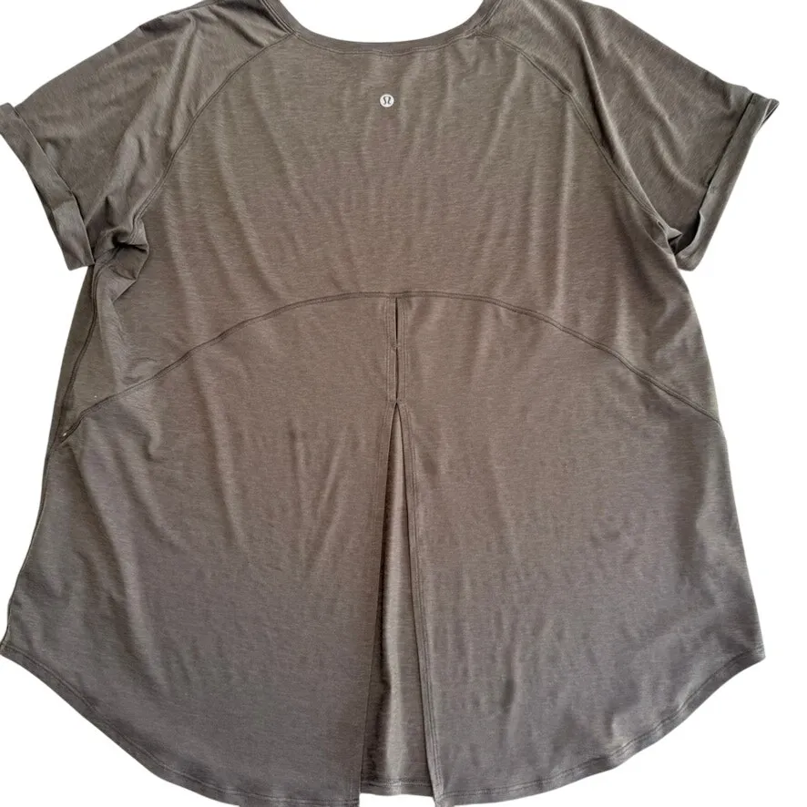 Lululemon Open Up Tie Back Tee Dark Olive Green Plus Size 14 Short Sleeve - Image 5