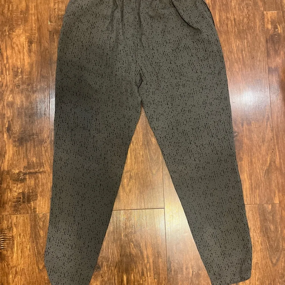 Eileen Fisher Dotted Silk Slouchy Pants - Image 11