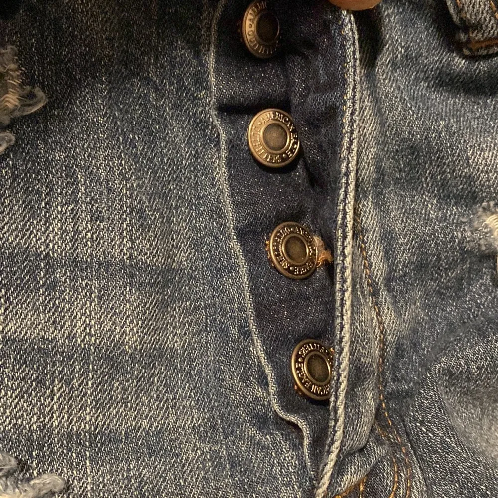 American Eagle Outfitters Hi-Rise Festival Distressed Jean Shorts Size 4 - Image 10