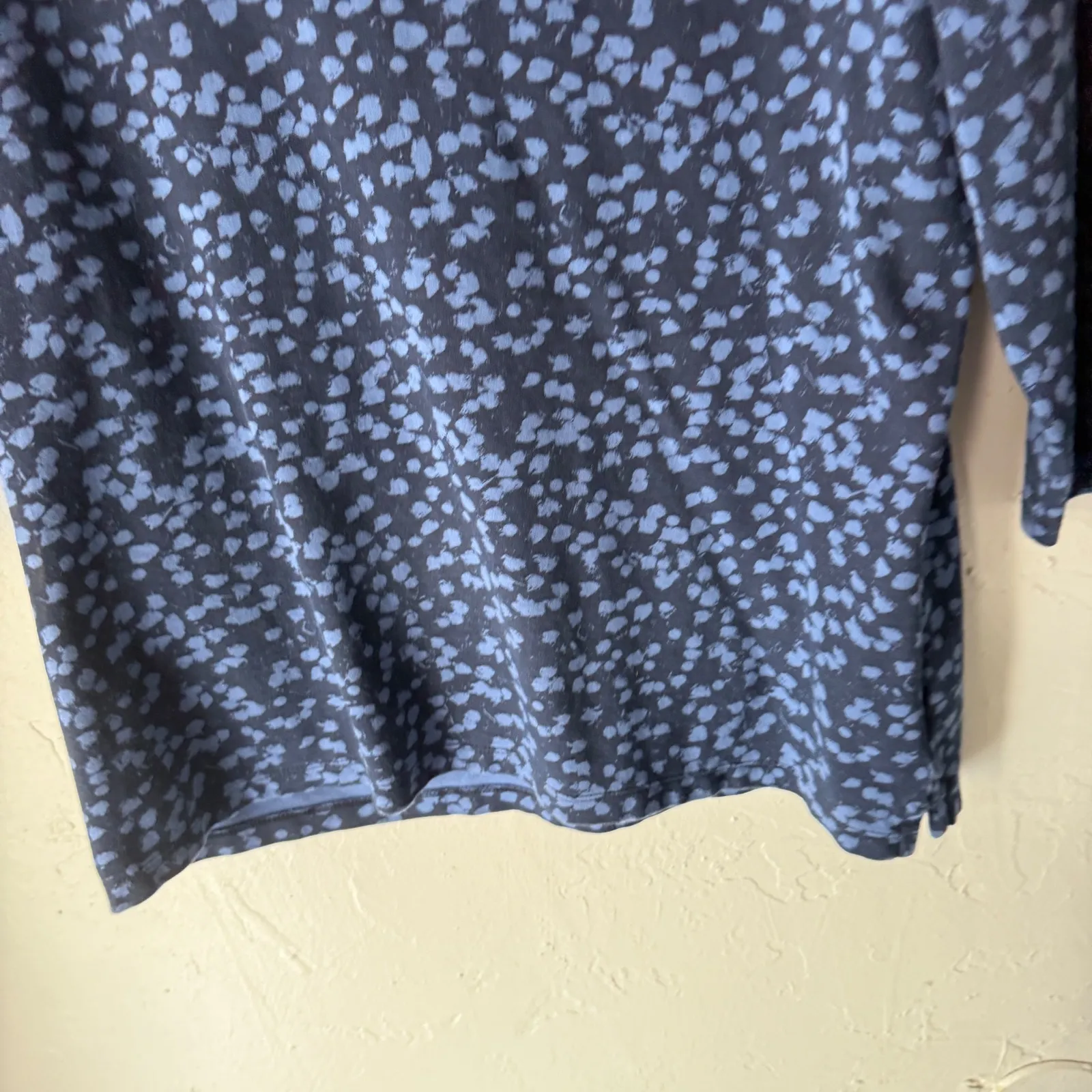 LL Bean Blue Floral Print 3/4 Sleeve V - Image 3