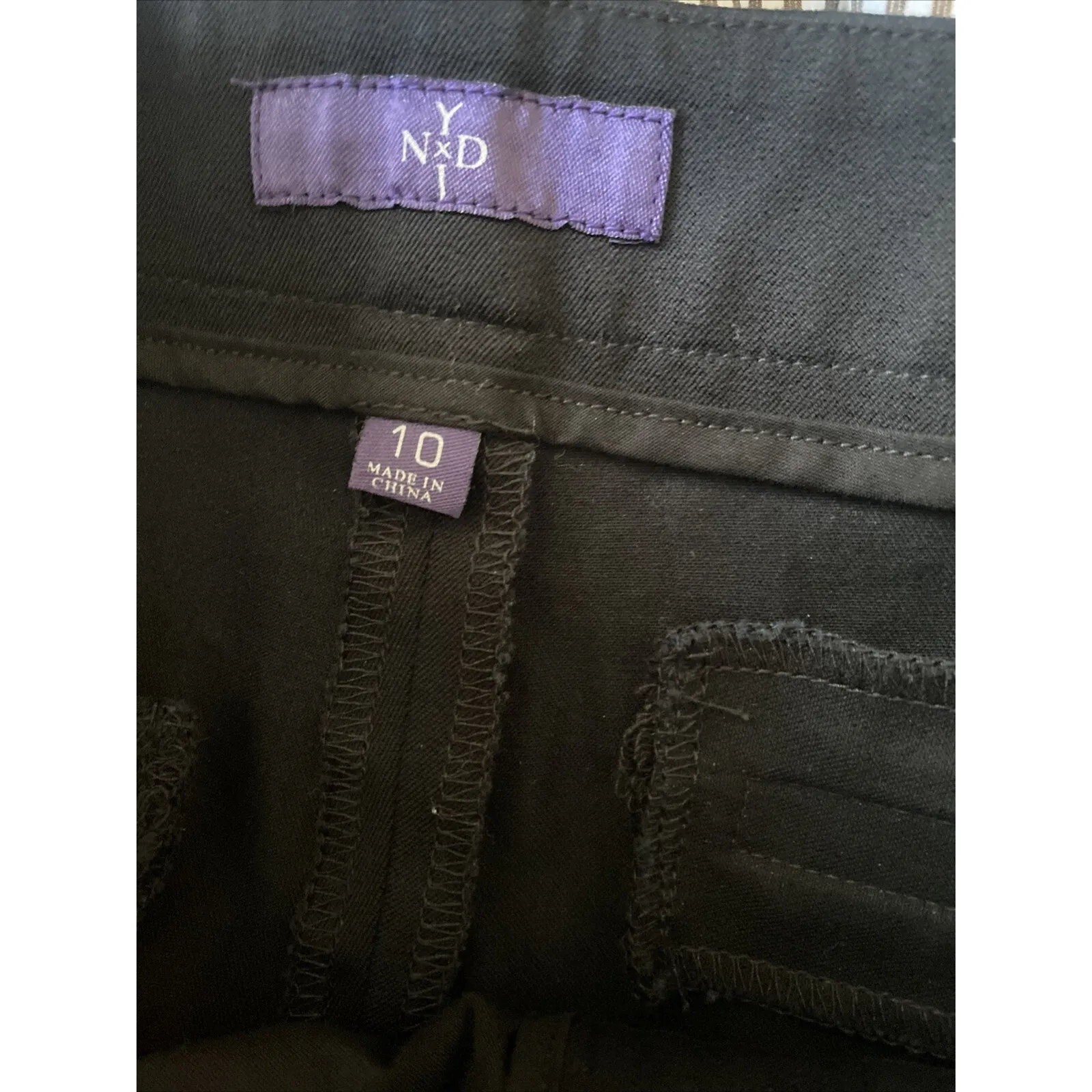 NYDJ Women's 10 Black Front Seam Straight Leg Cropped Denim Jeans Corp - Image 4