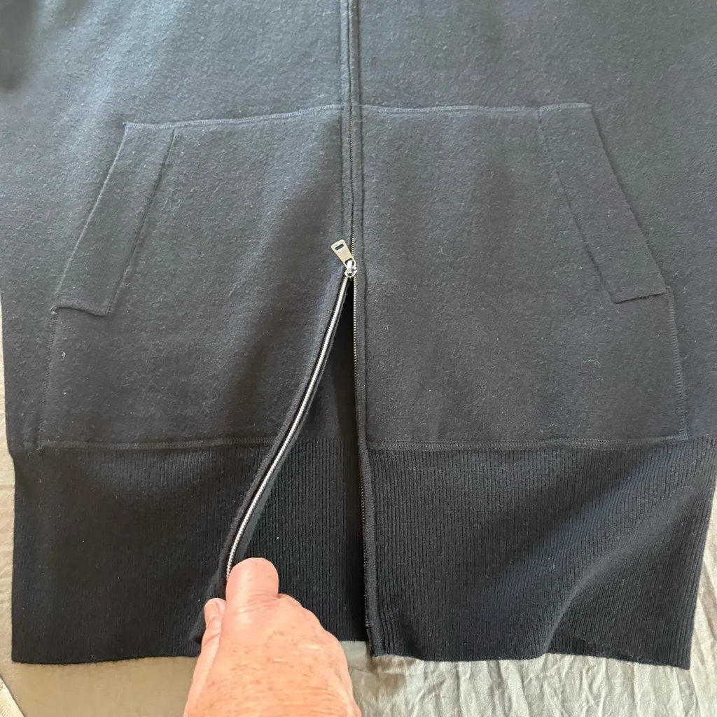 Marc Cain German Luxury Sport Black Wool Cashmere Cardigan Sweater Size 8. - Image 7