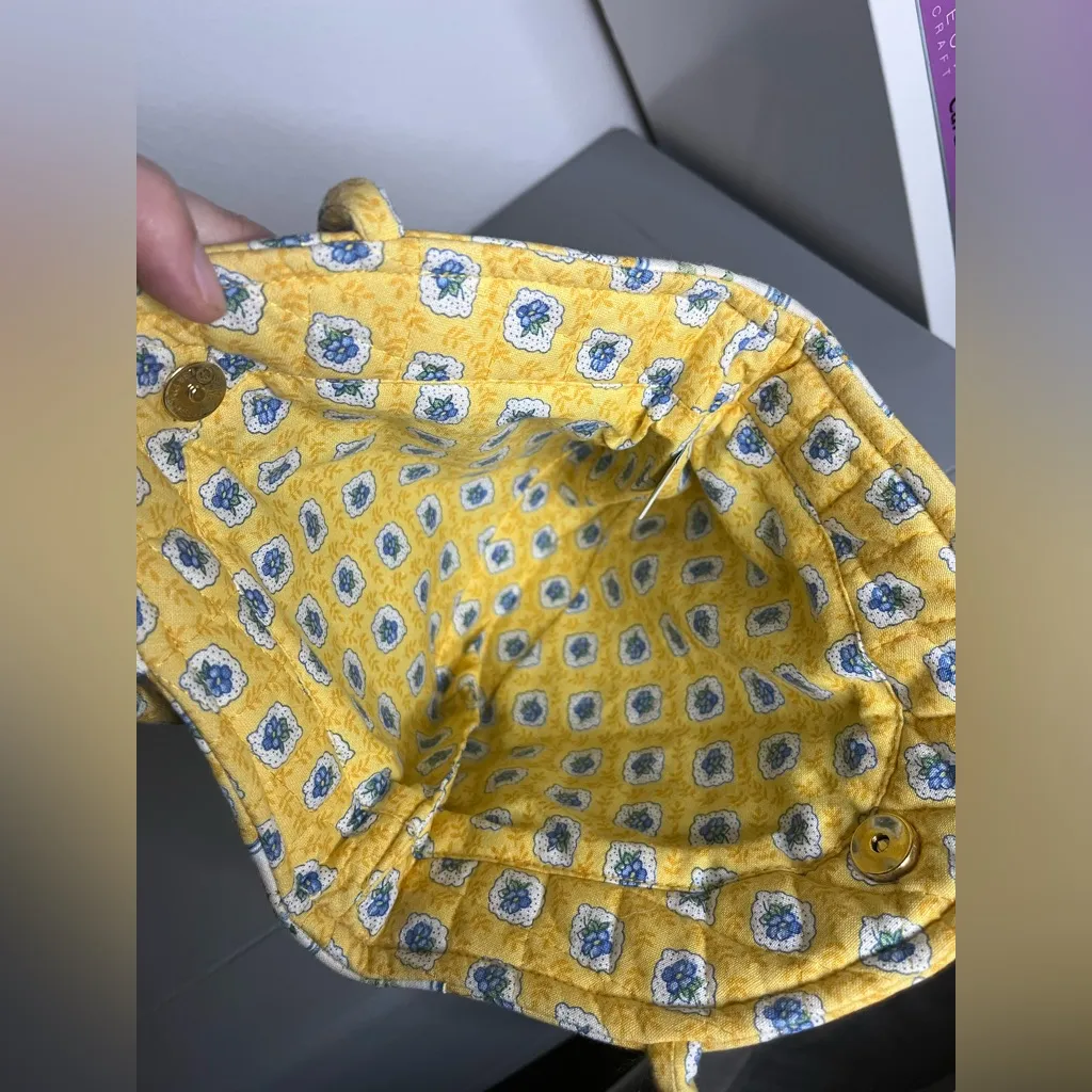 Vera Bradley Y2K Retired Elizabeth Style Quilted Emily Small Tote Yellow Rosette - Image 15