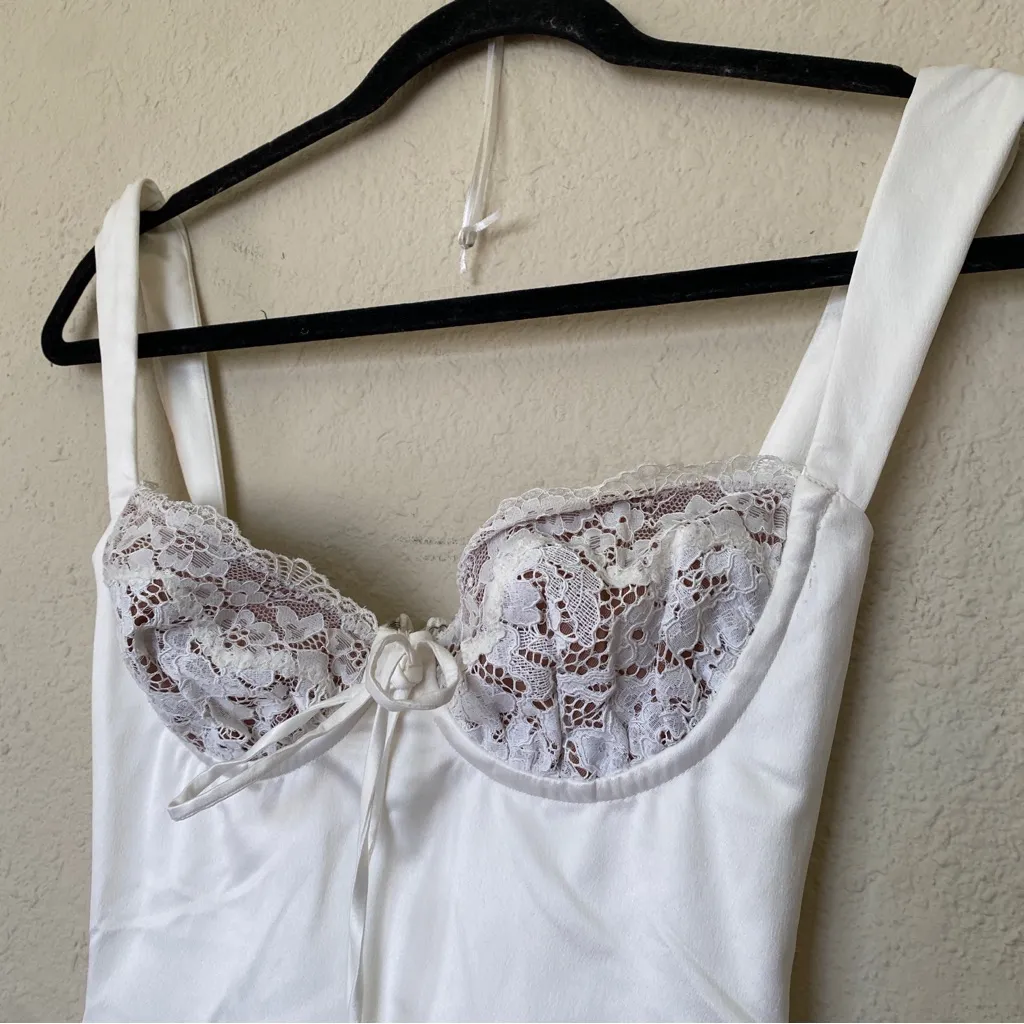 House of CB ‘Adriana’ Ivory Satin and Lace Dress NWOT size XS - Image 10