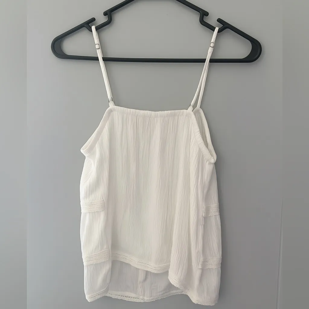White Button Up Lace Trimmed Cami Tank Top Size M - Image 3
