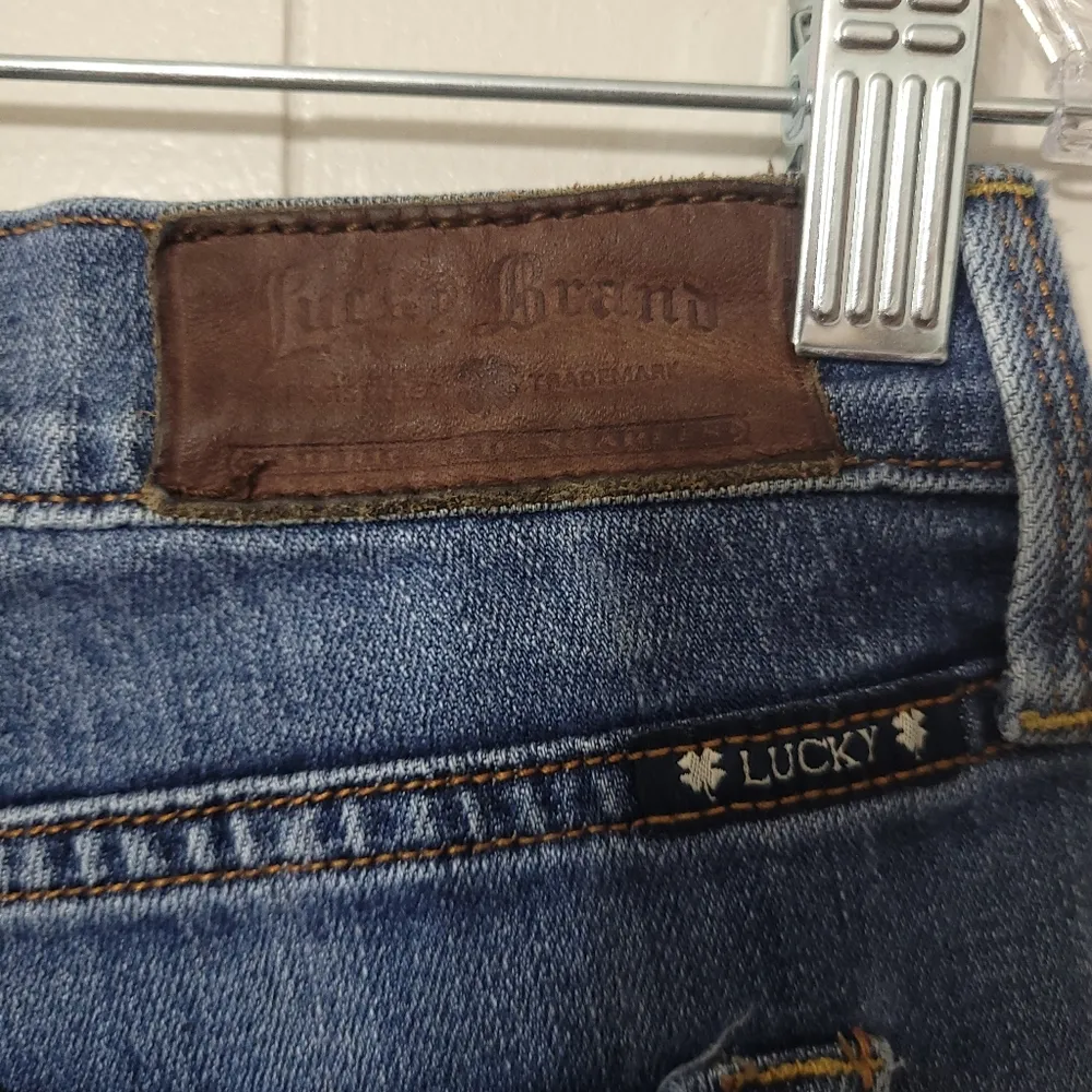 LUCKY BRAND Sofia Boot Ankle Mid Rise Blue Denim Jeans Women's  Size 6/28 - Image 8